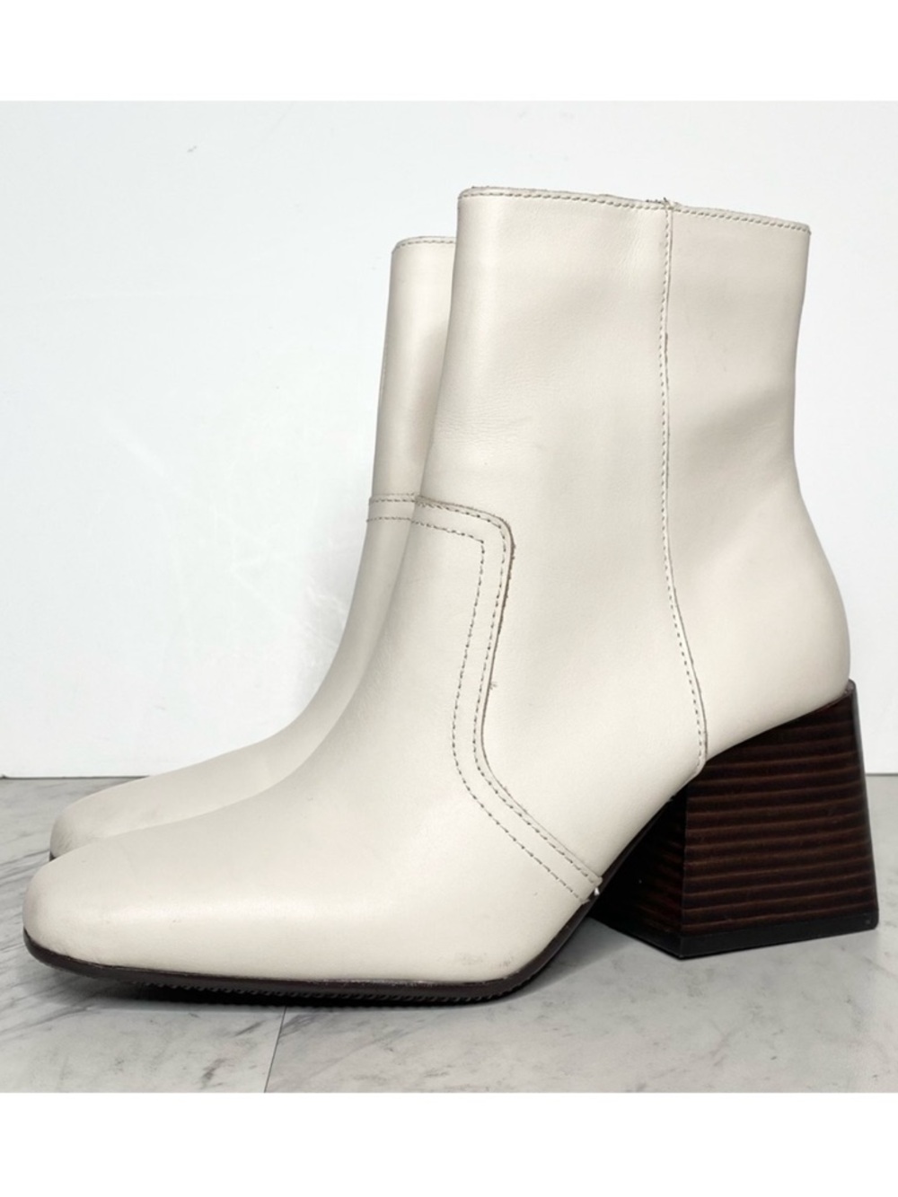 New! Blondo Salome Bone Leather Bootie 7 1/2 M
